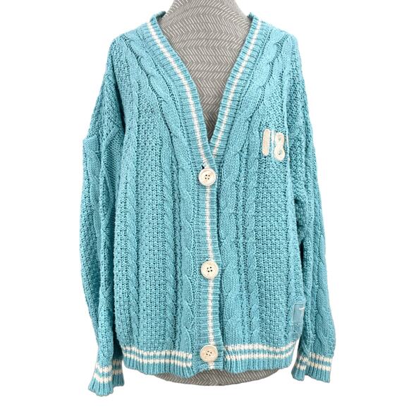 Taylor Swift Blue Cable Knit Cardigan - Picture 1 of 9
